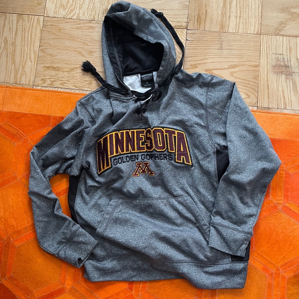 University of Minnesota hockey sweatshirt